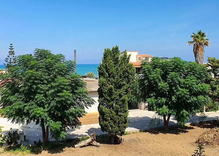 Spacious With Sea View In Alcamo, 180 M²